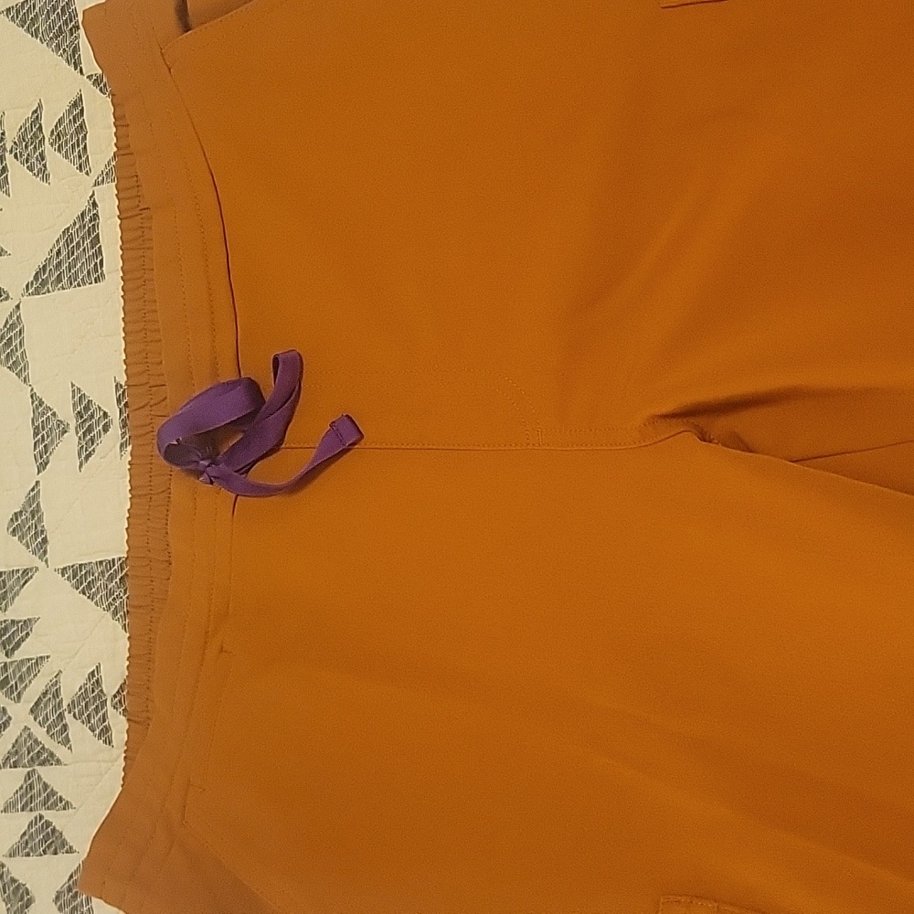 Figs Yola Skinny scrub pants LP
